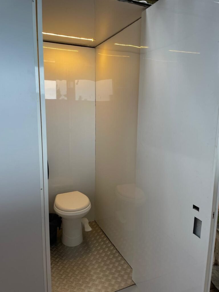 WhatsApp Image 2024-12-30 at 15.37.03